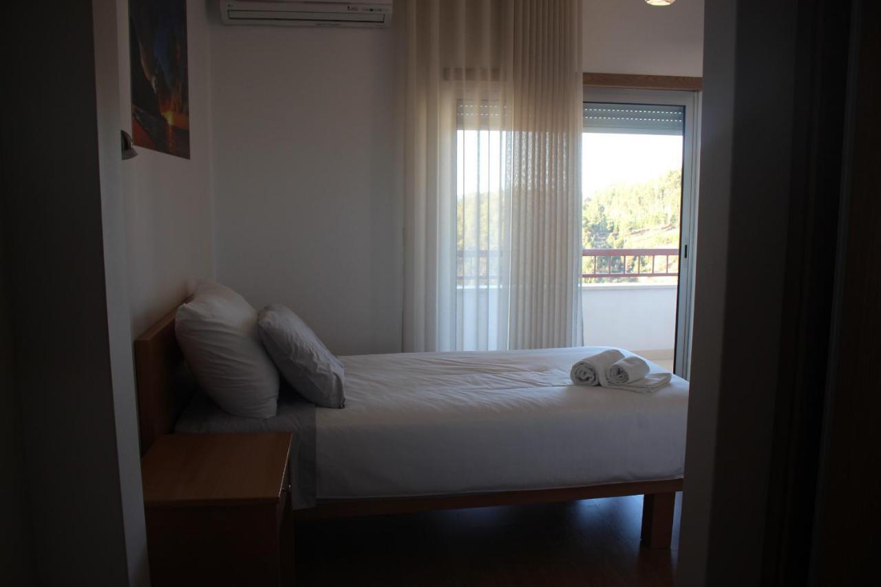 Hotel Solar Da Charneca Leiria Buitenkant foto