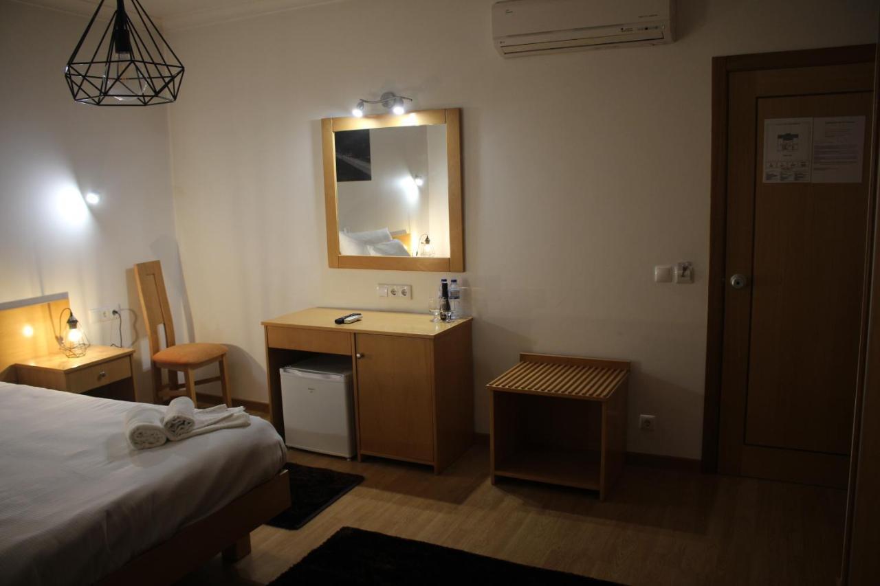Hotel Solar Da Charneca Leiria Buitenkant foto