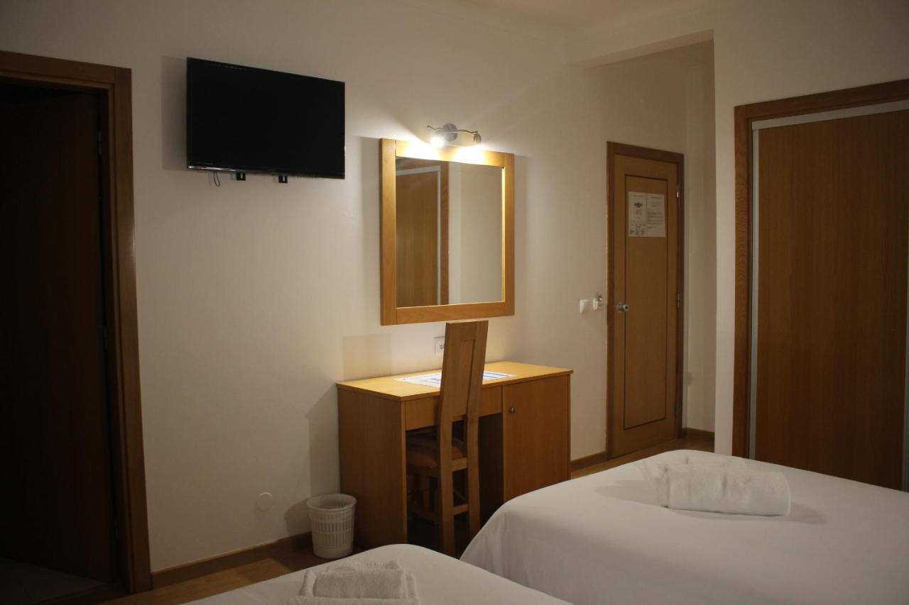 Hotel Solar Da Charneca Leiria Buitenkant foto